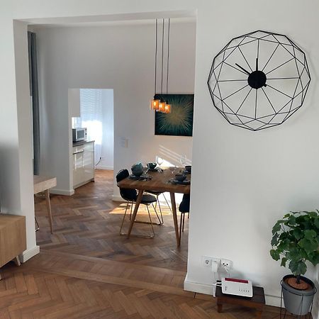 Grosse Wohnung In Westend มิวนิก ภายนอก รูปภาพ